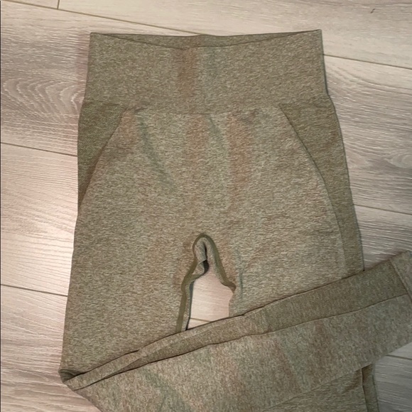 Gymshark high waisted flex seamless leggings - Picture 3 of 3